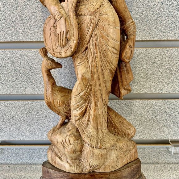 💥 Vtg Goddess Saraswati Sarasvati 💥Carved Wood Mid 20th C. ~ 16.5" Statue 💥 - Picture 5 of 13